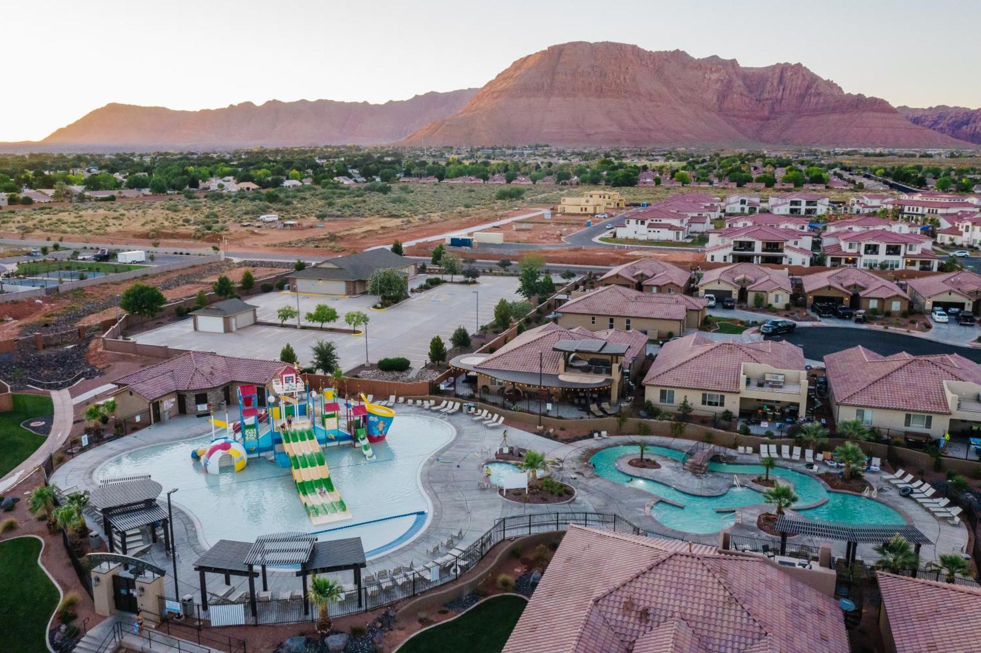 Pv 99 Private Hot Tub, Ping Pong Table, Xbox X Series And Resort Amenities Santa Clara Kültér fotó